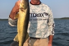 Mike Lammers 25" Walleye Released 8/16